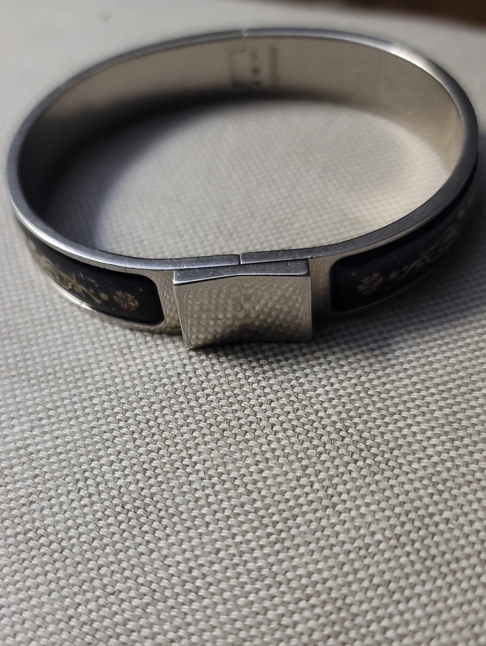 RARE 2002 Authentic Hermès Printed Enamel Bracelet PM - Silver/Palladium